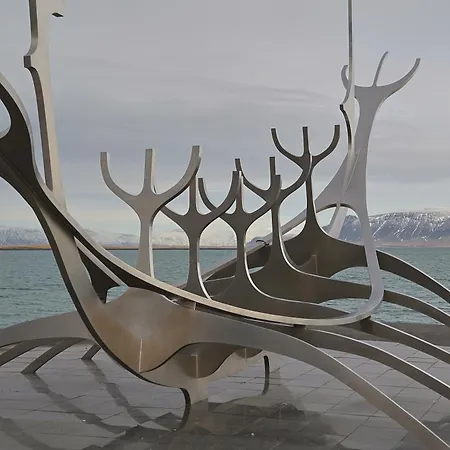 Floki'S Apartment Downtown. Reykjavík Buitenkant foto